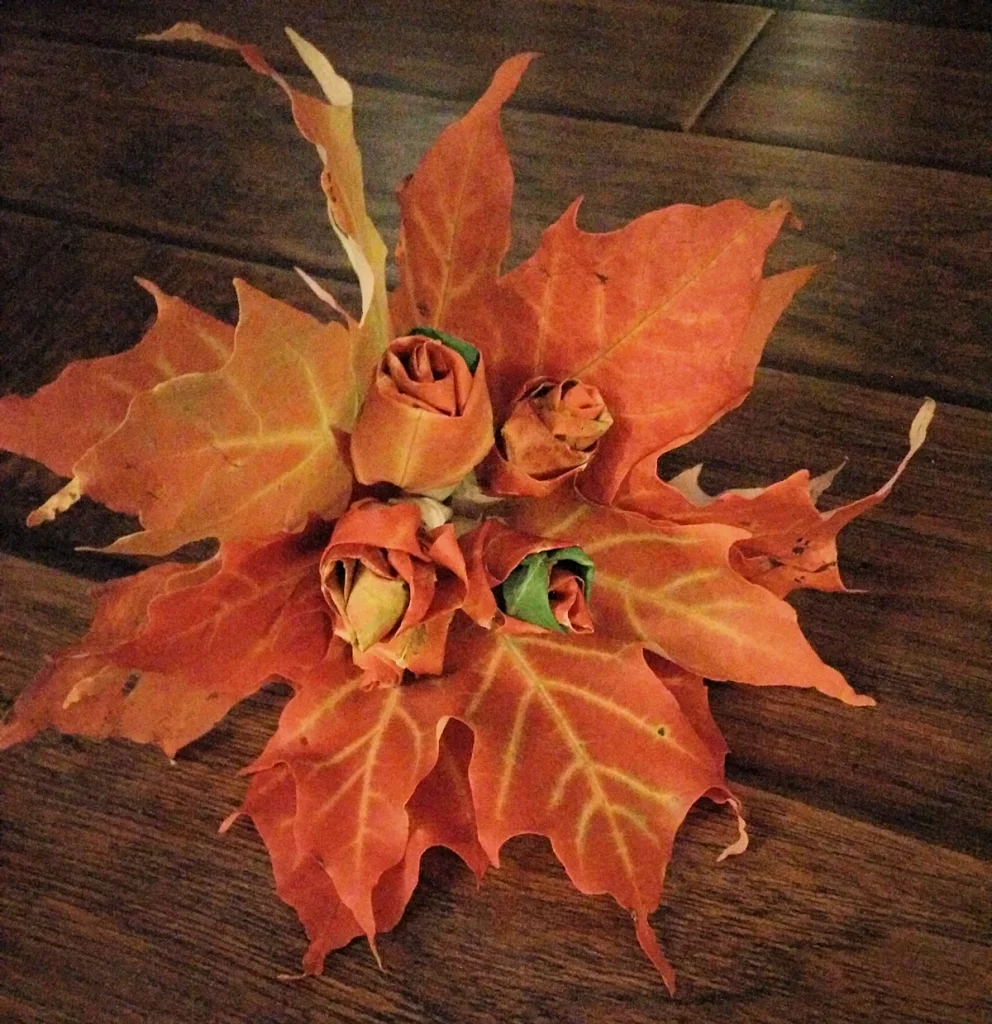 finished maple leaf roses bouquet